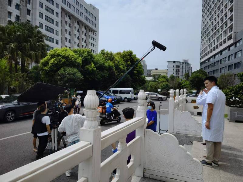 梁子湖区广告片拍摄公司低成本实现高规格制作的诀窍